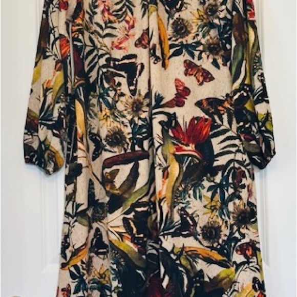 H&M Dress Butterflies Tan Burgundy Orange Floral Ruffled Neck Gathers Sz 8 - Picture 11 of 12